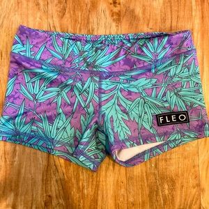 FLEO spandex shorts